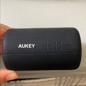 Small Aukey wireless Speaker